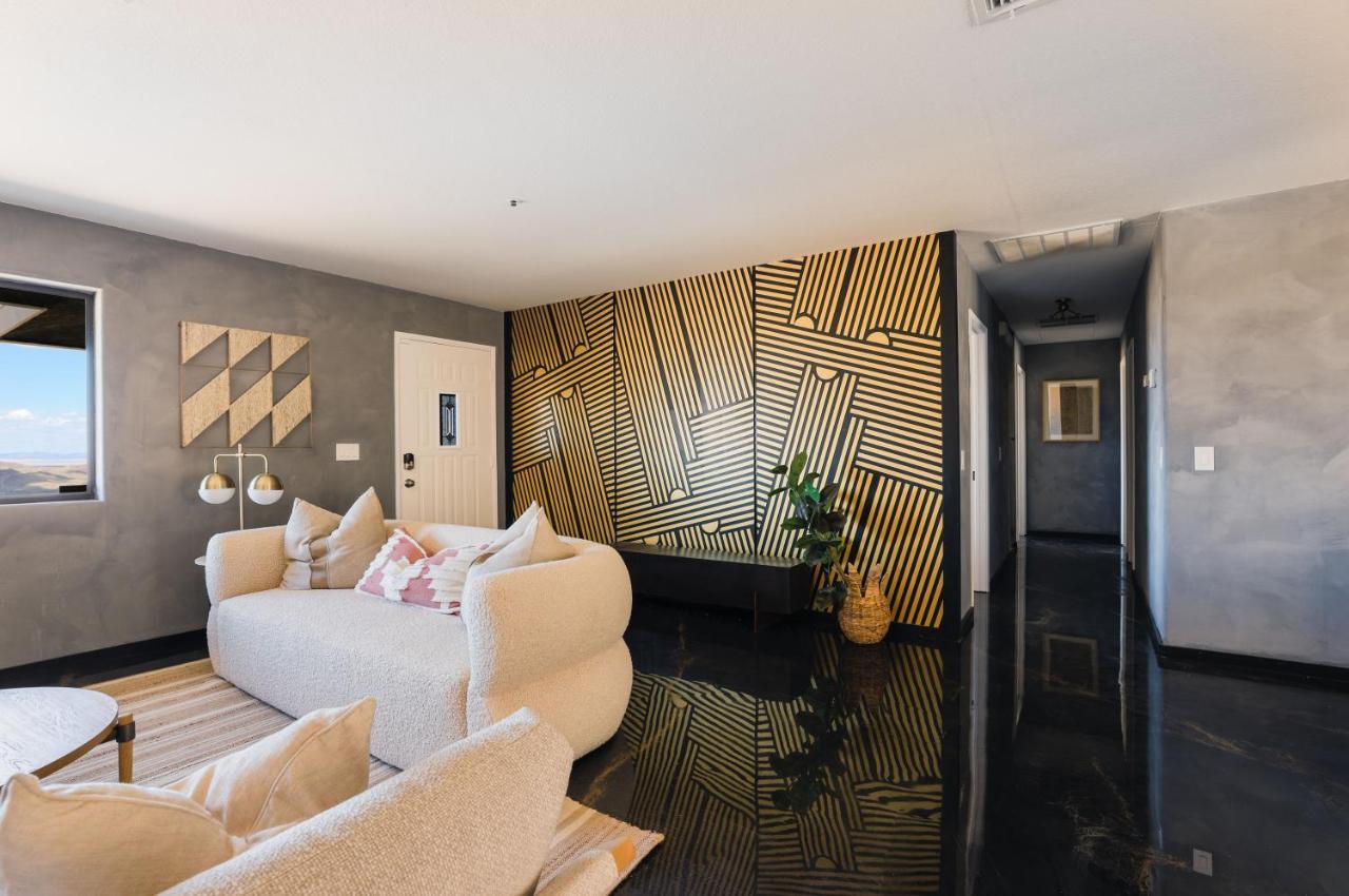 @ Marbella Lane - Zen-like Ambiance 3br In Jt
