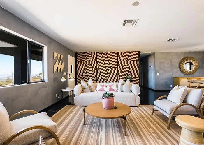 @ Marbella Lane - Zen-like Ambiance 3BR Home in JT